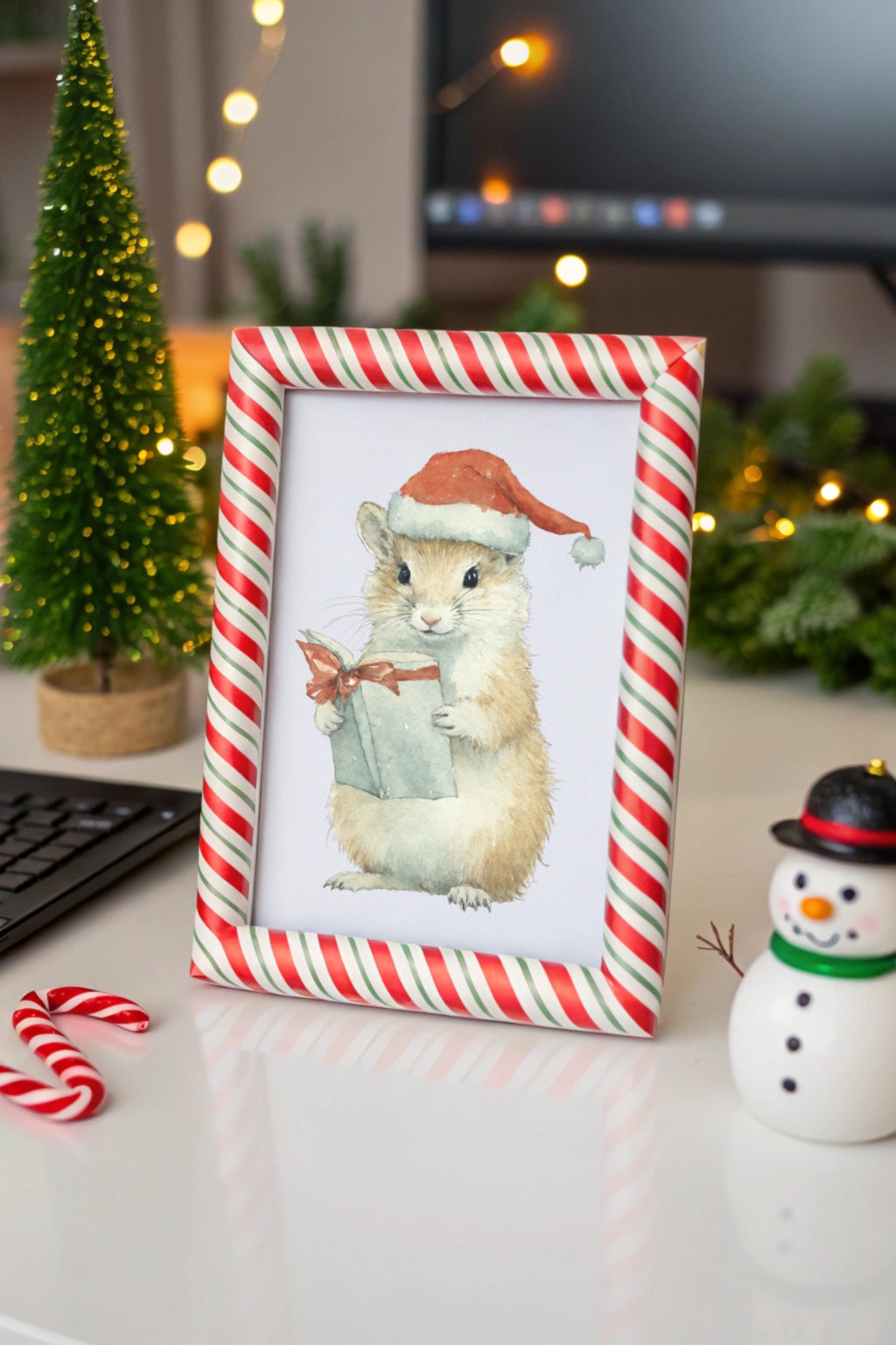 Xmas Wisdom Mouse Digital Wall Art - Fluffy Cutes Art